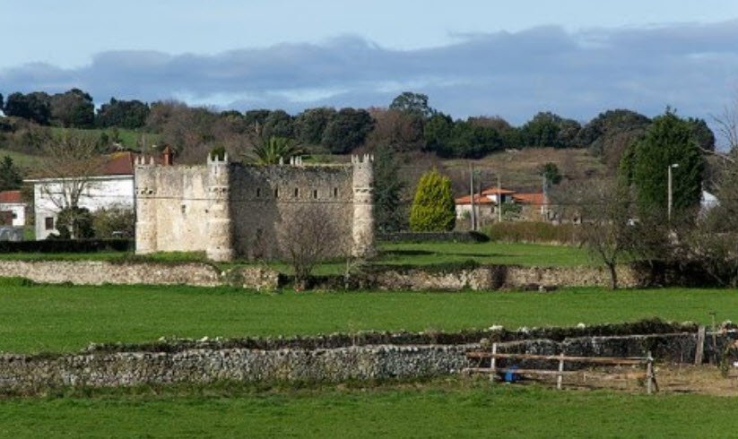 Castillo de Agüero, Spain